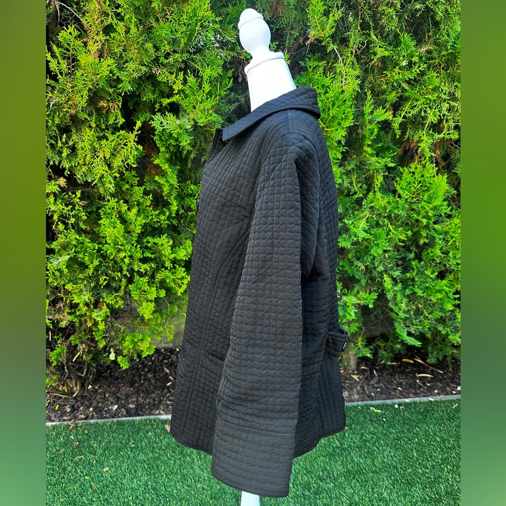 Braetan Black Puffer Button Jacket with Quilted Design - Picture 6 of 7